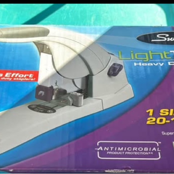 Swingline LightTouch Heavy Duty Stapler - Picture 1 of 4